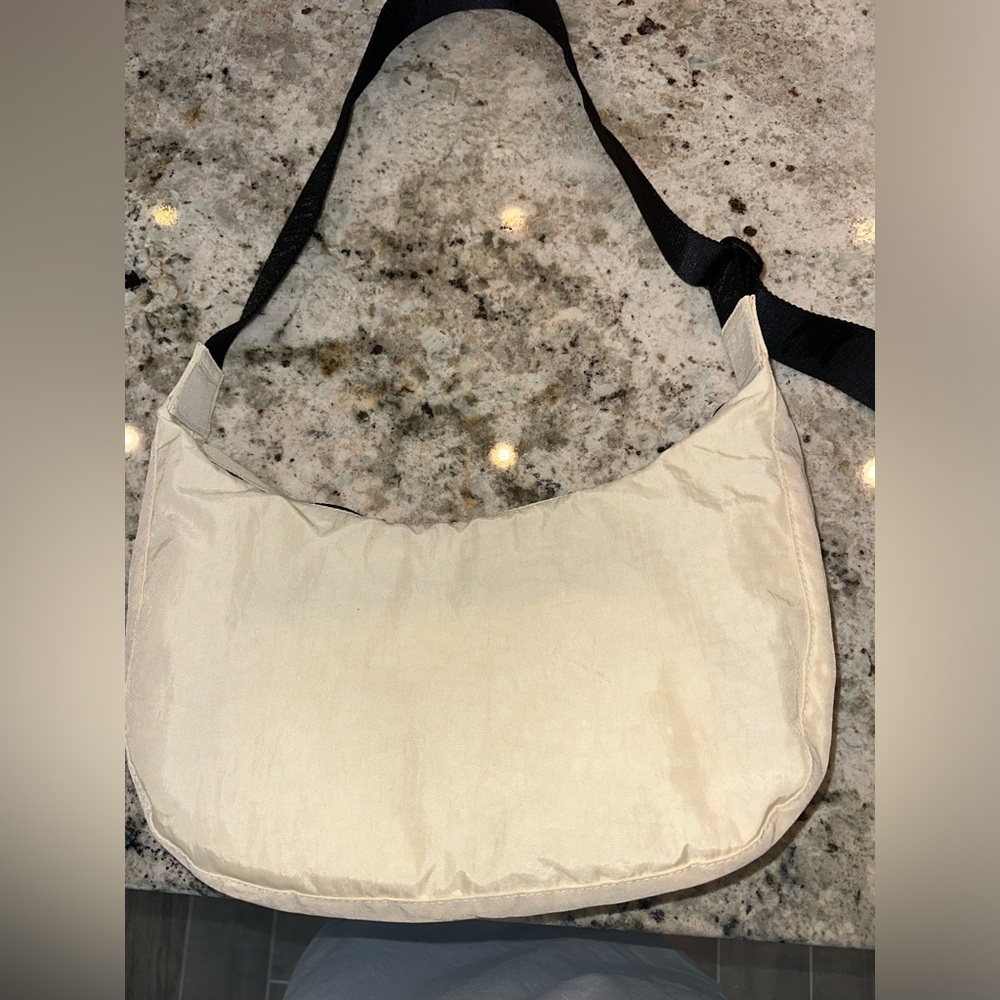 Baggu Medium Nylon Crescent Bag in Ivory